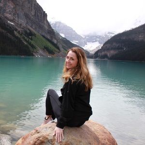 Meet your Posher, Laura